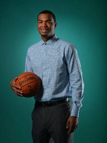 严峻挑战 严峻挑战